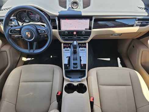 Certified 2026 Porsche Macan AWD/4WD image 26