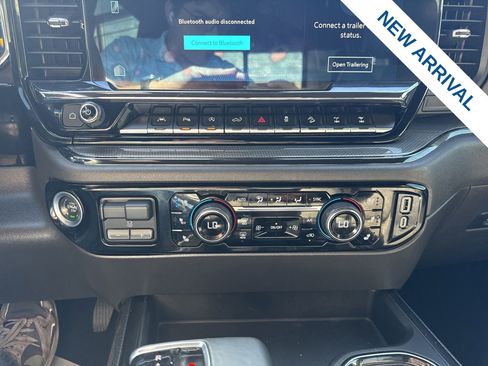 Used 2024 Chevrolet Silverado 1500 ZR2 w/ Technology Package AWD/4WD image 26