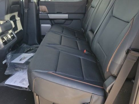 New 2026 Ford F250 Lariat w/ Black Appearance Package image 7