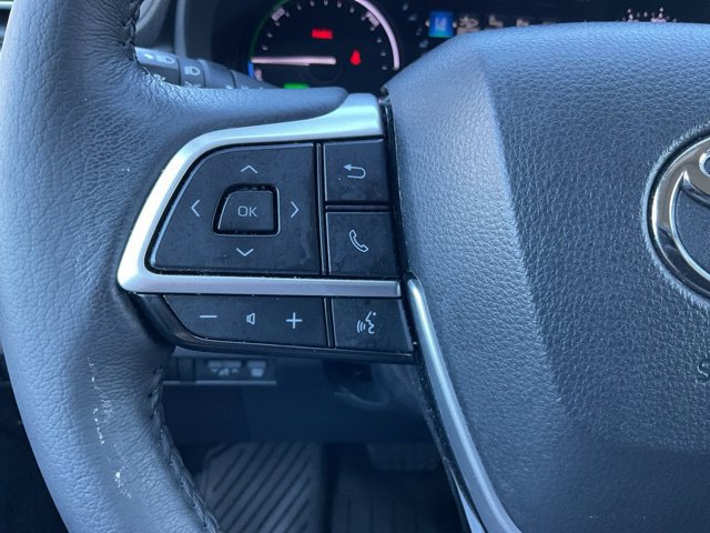 Used 2025 Toyota Sienna XLE FWD image 29
