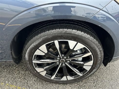 New 2026 Volvo XC60 B5 Plus w/ Climate Package image 13