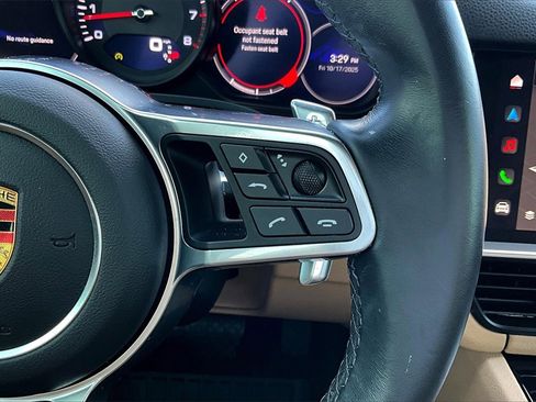 Used 2023 Porsche Cayenne Platinum Edition image 21