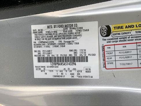 Used 2010 Ford Mustang Premium RWD image 26