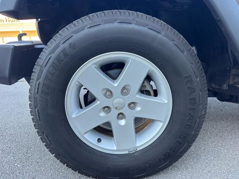 Used 2018 Jeep Wrangler Unlimited Sport S AWD/4WD image 8