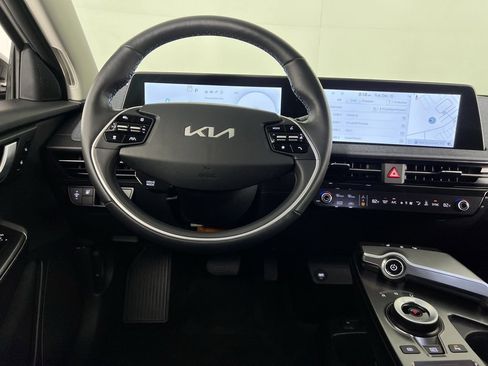 Used 2024 Kia EV6 Light image 13