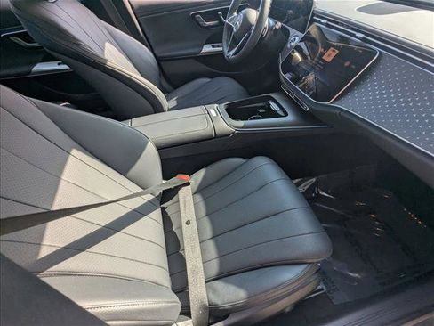 Used 2025 Mercedes-Benz E 350 Sedan image 22