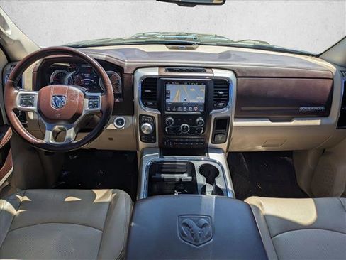Used 2016 RAM 1500 Laramie w/ Convenience Group AWD/4WD image 19