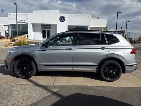 Certified 2022 Volkswagen Tiguan SE R-Line image 2