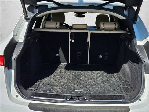 Used 2019 Jaguar F-PACE Prestige AWD/4WD image 7