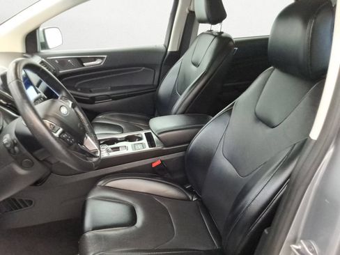 Used 2022 Ford Edge Titanium w/ Equipment Group 301A AWD/4WD image 10