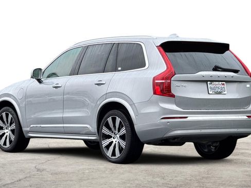 Certified 2023 Volvo XC90 T8 Plus image 8