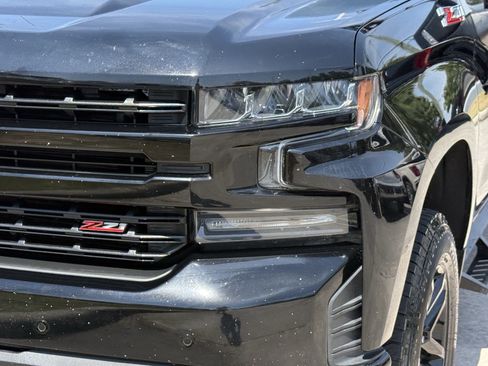 Used 2019 Chevrolet Silverado 1500 LT Trail Boss w/ Convenience Package AWD/4WD image 11