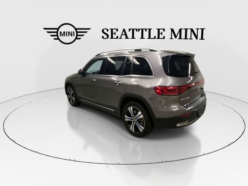 Used 2022 Mercedes-Benz EQB 350 4MATIC image 8