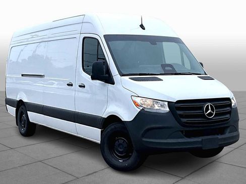 New 2025 Mercedes-Benz Sprinter 2500 image 2