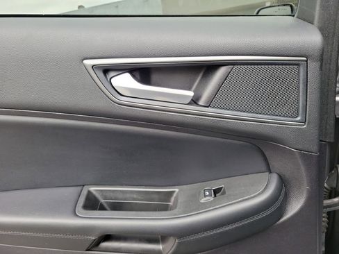 Certified 2021 Ford Edge SE FWD image 15