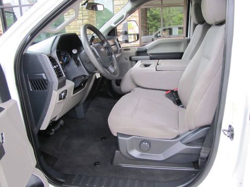 Used 2022 Ford F250 XLT AWD/4WD image 12