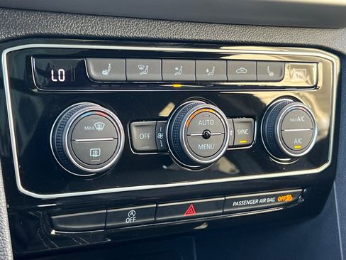 Used 2023 Volkswagen Atlas Cross Sport SEL image 20