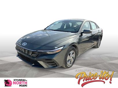 Used 2025 Hyundai Elantra SE