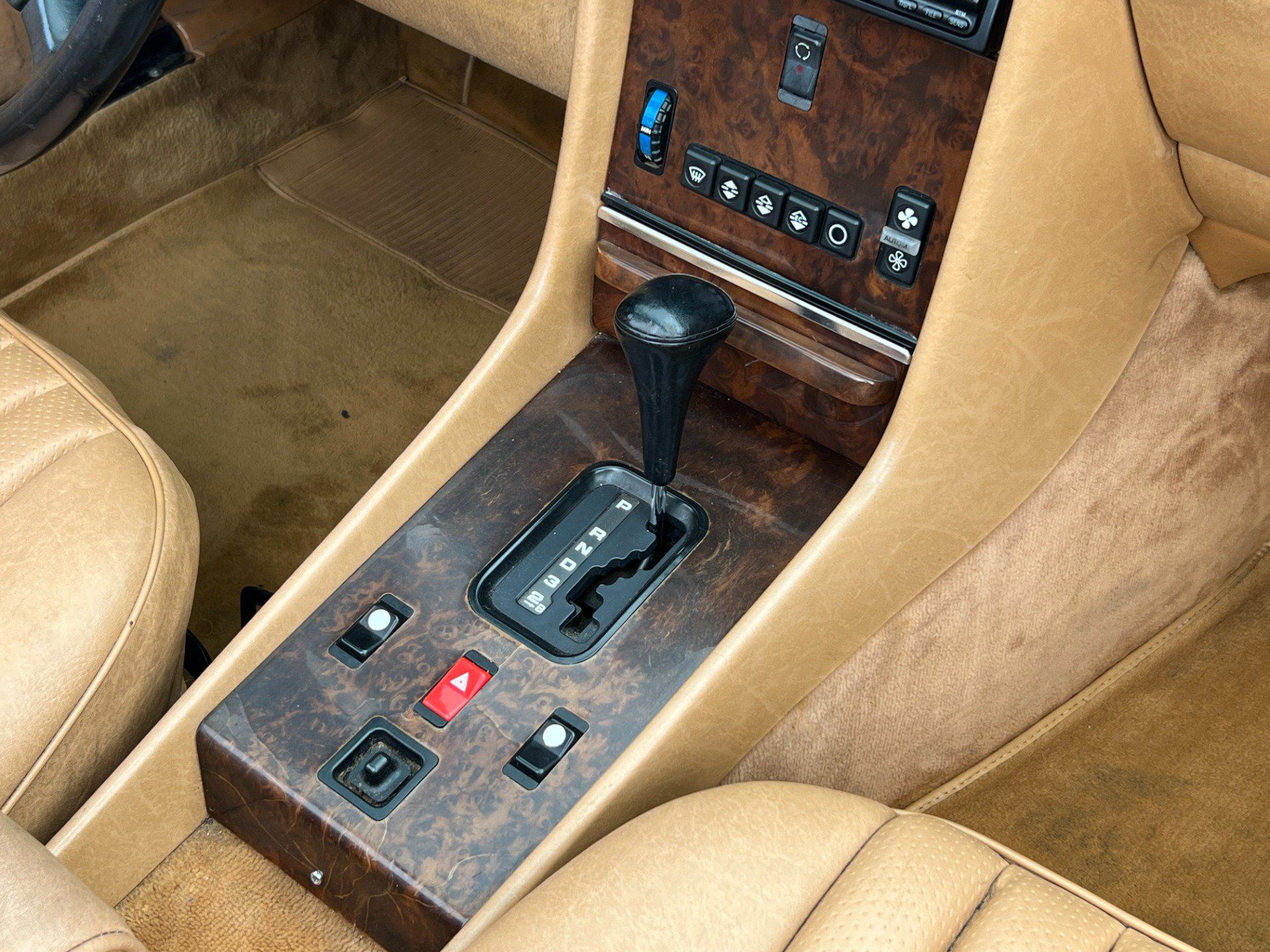 Used 1987 Mercedes-Benz 560 SL image 27