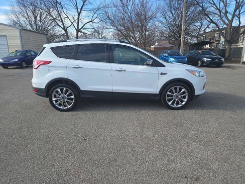 Used 2014 Ford Escape SE w/ SE Chrome Package AWD/4WD image 4