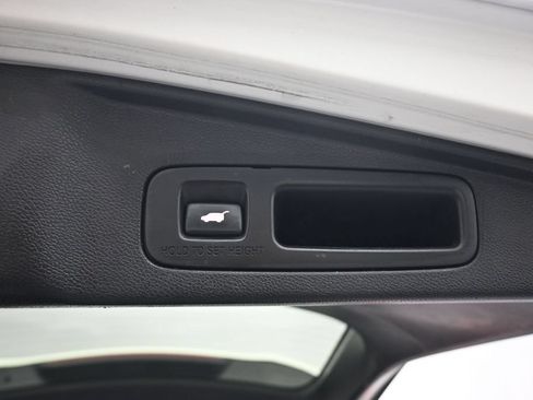 Used 2018 Honda CR-V Touring image 47