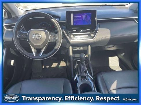 Used 2023 Toyota Corolla Cross XLE w/ Convenience Package image 13