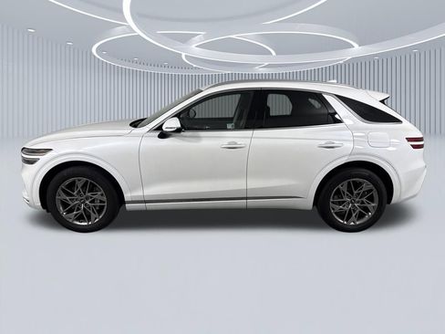 Certified 2025 Genesis GV70 2.5T AWD/4WD image 7