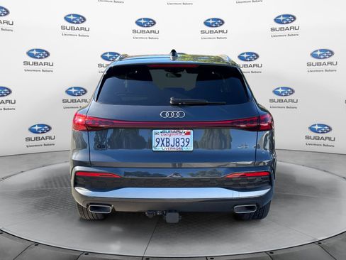 Used 2025 Audi Q5 Premium Plus w/ Premium Plus AWD/4WD image 4