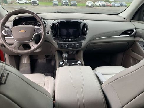 Certified 2021 Chevrolet Traverse LT image 19