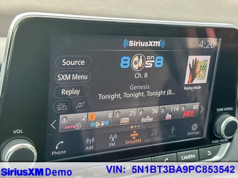 Used 2023 Nissan Rogue SV image 28