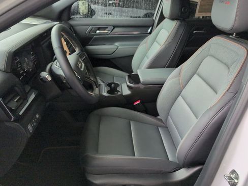 Certified 2026 GMC Terrain AT4 AWD/4WD image 11