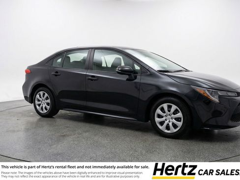 Used 2025 Toyota Corolla LE FWD image 1