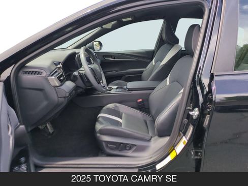 Used 2025 Toyota Camry SE w/ Convenience Package FWD image 14