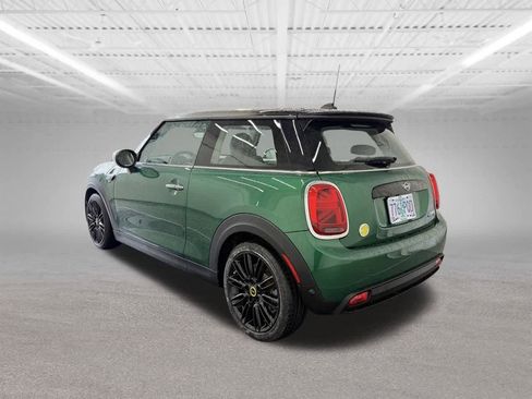 Certified 2024 MINI Cooper SE image 3