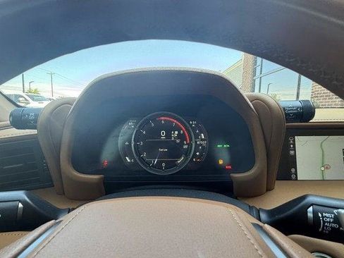 Used 2018 Lexus LC 500 Coupe w/ Sport Package RWD image 21