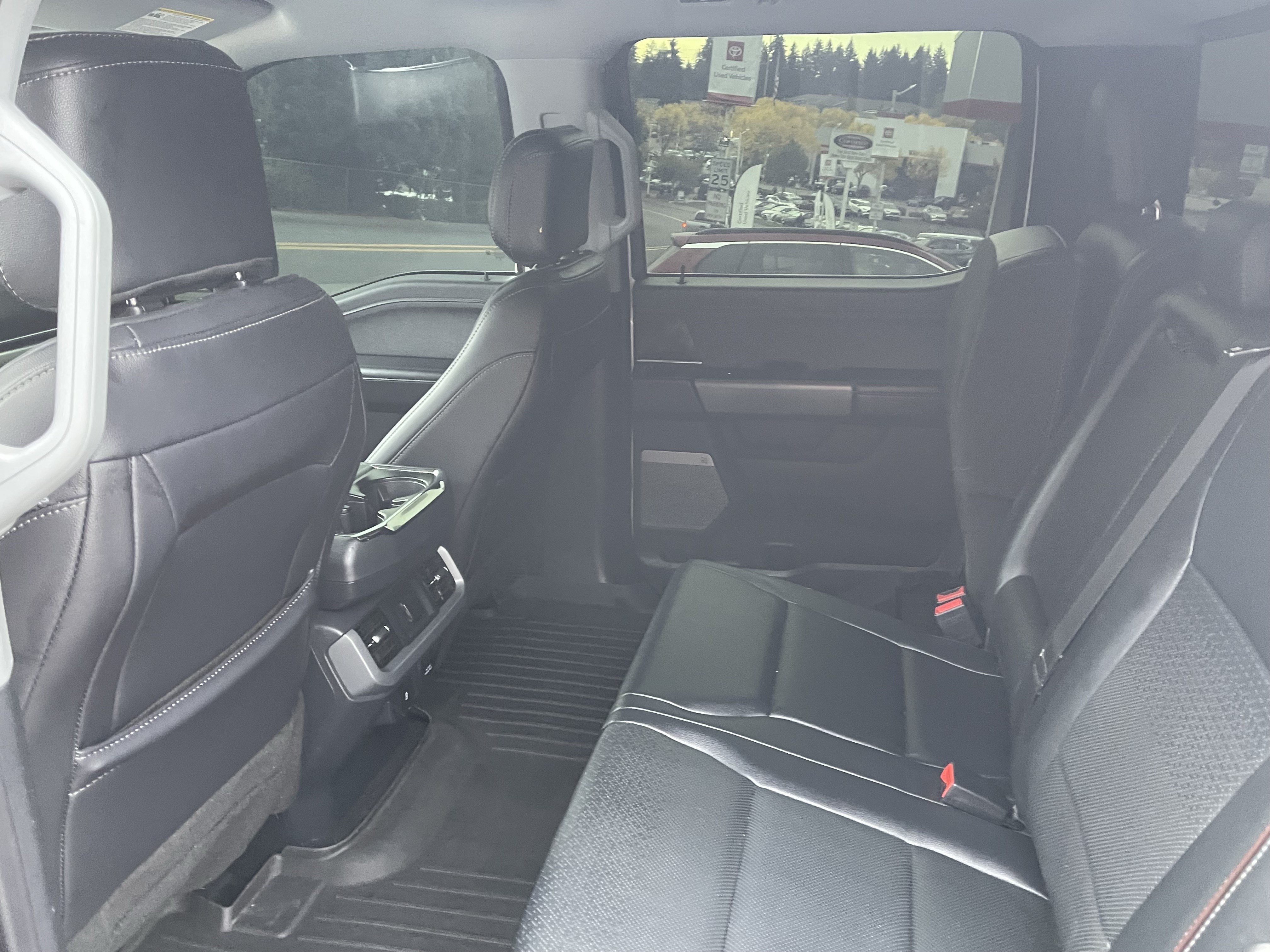 Used 2021 Ford F150 Lariat RWD image 13