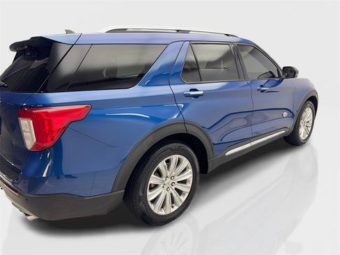 Used 2021 Ford Explorer King Ranch w/ Premium Technology Package image 13