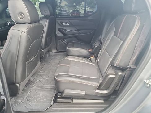 Used 2023 Chevrolet Traverse RS AWD/4WD image 10