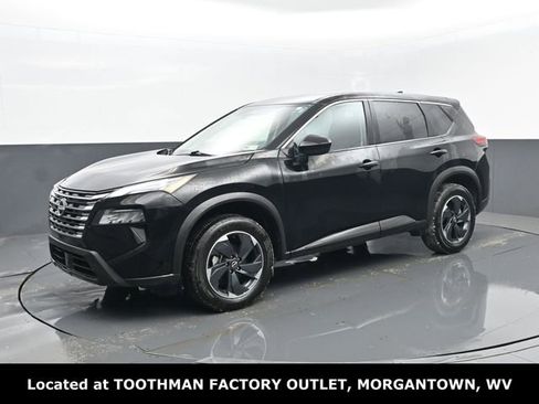 Used 2025 Nissan Rogue SV image 1