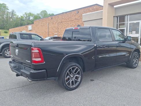 Used 2019 RAM 1500 Laramie AWD/4WD image 3