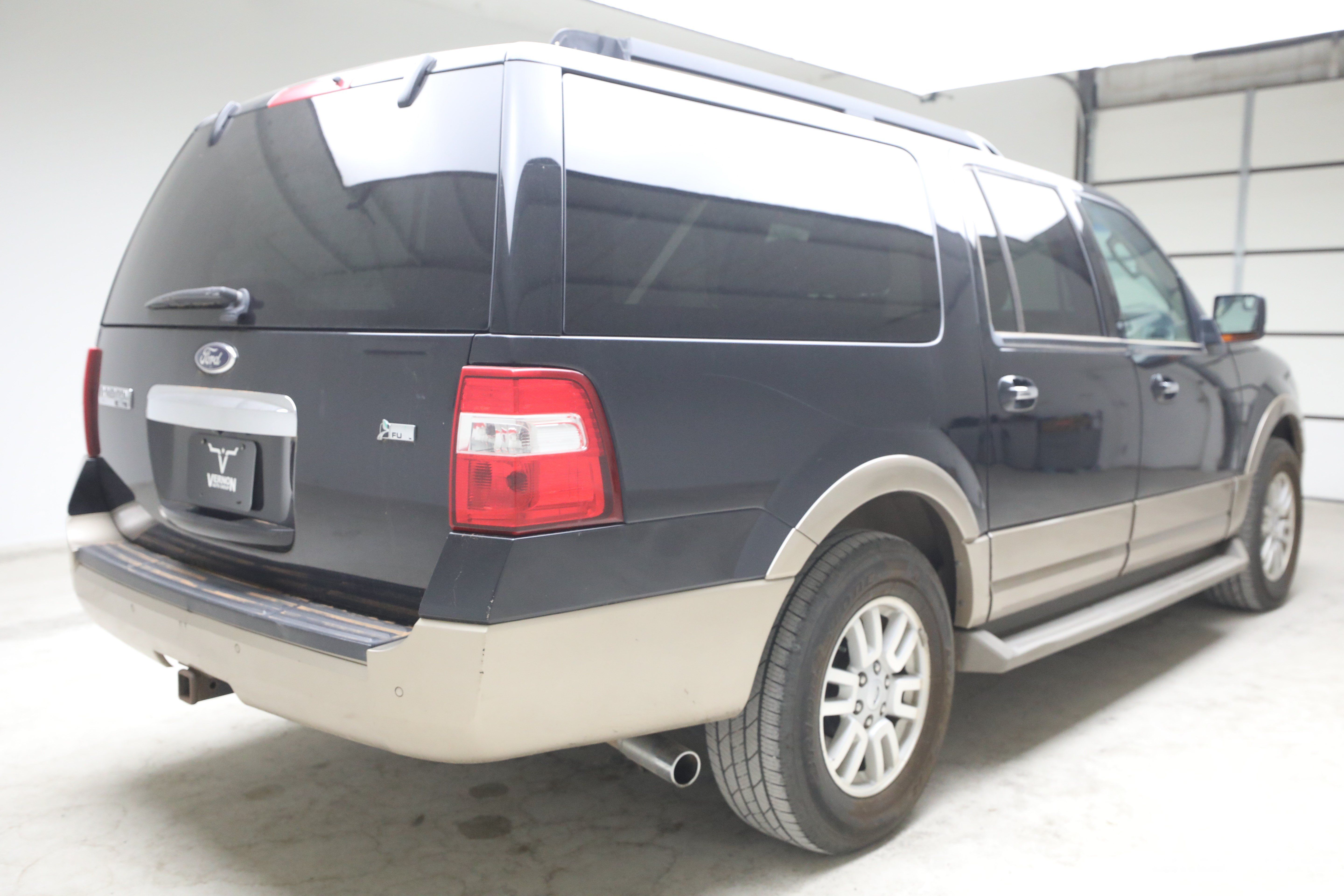 Used 2014 Ford Expedition EL XLT w/ Equipment Group 202A AWD/4WD image 3