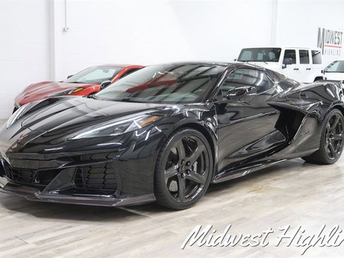 Used 2023 Chevrolet Corvette Z06 RWD image 39