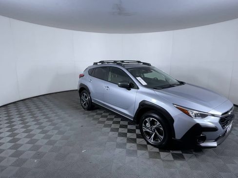 Certified 2025 Subaru Crosstrek 2.0i Premium image 2