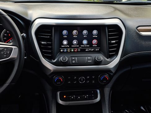 Used 2023 GMC Acadia SLE image 24