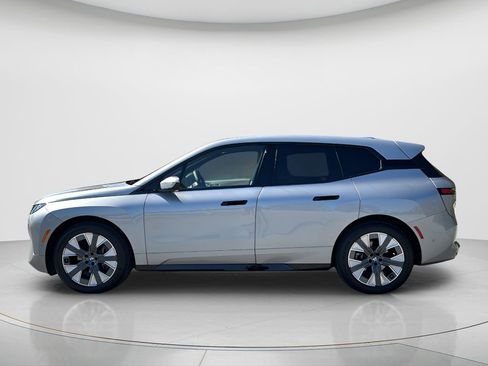 New 2026 BMW iX xDrive45 image 2