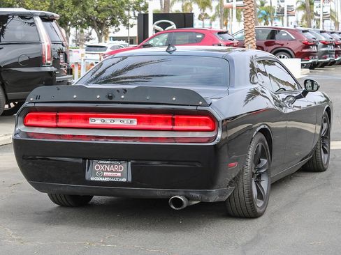 Used 2010 Dodge Challenger SE RWD image 30
