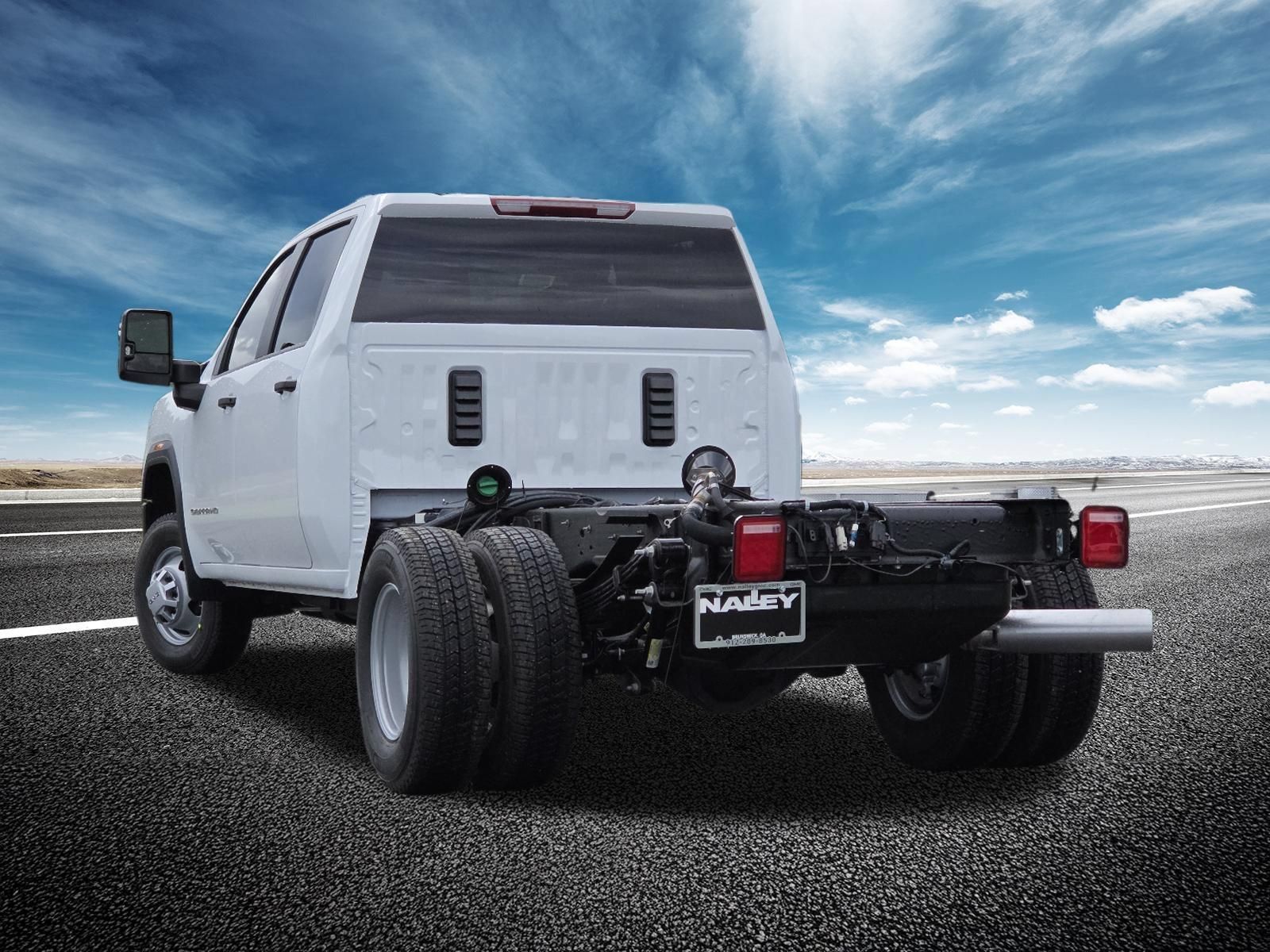 New 2026 GMC Sierra 3500 Pro w/ Convenience Package AWD/4WD image 15