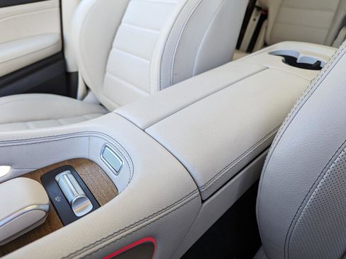 Used 2022 Mercedes-Benz GLS 450 4MATIC image 29