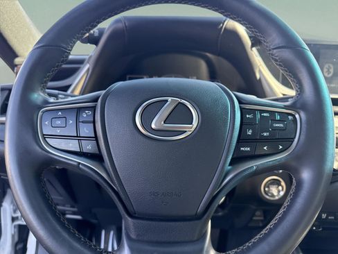 Used 2019 Lexus ES 350 F Sport image 11