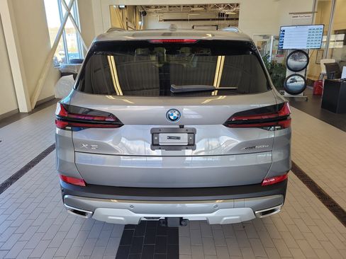 New 2026 BMW X5 xDrive50e w/ Climate Comfort Package image 6